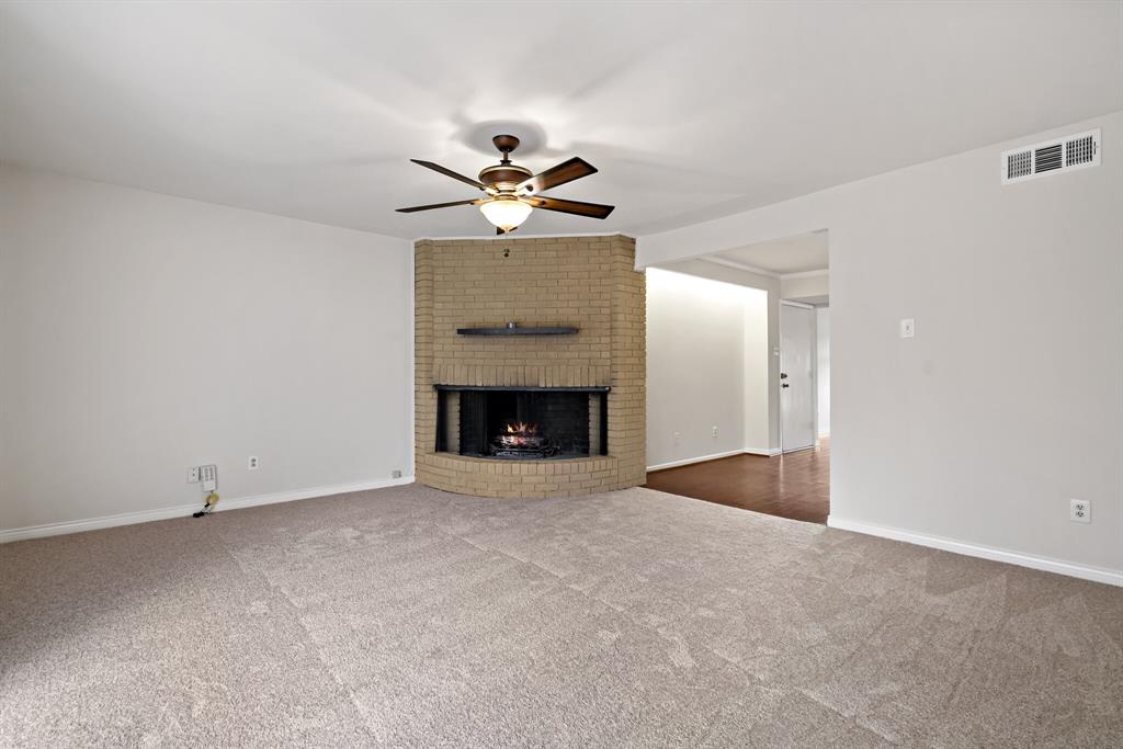 15930 Stillwood Street Property Photo 4