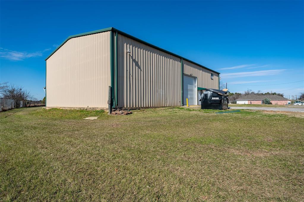 23000 County Road 187 Property Photo 2