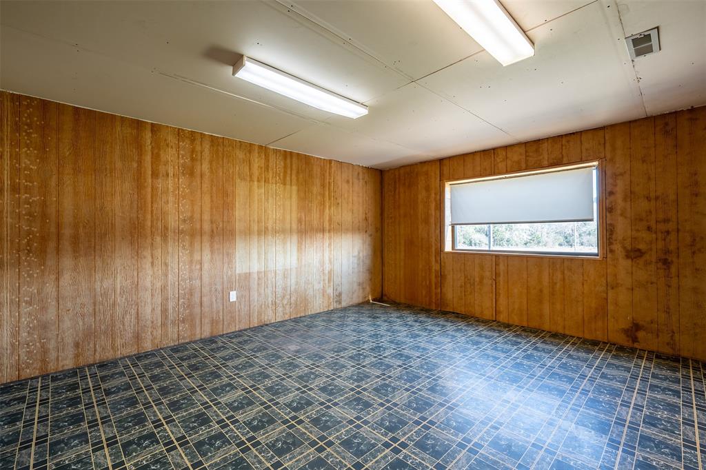 23000 County Road 187 Property Photo 8