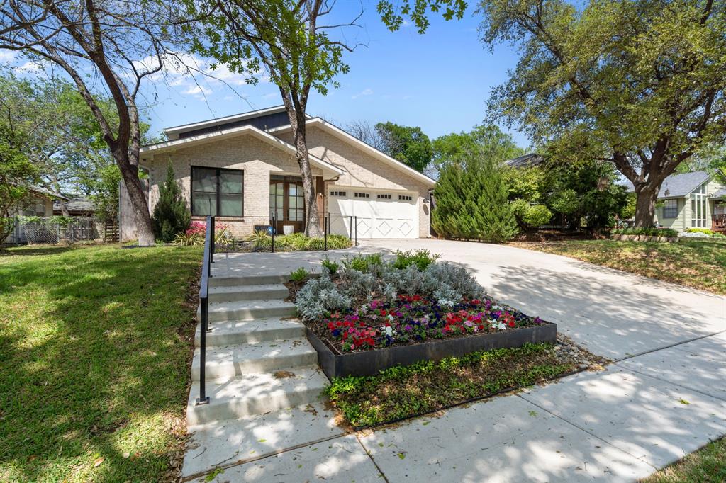 Monnig Real Estate Listings Main Image