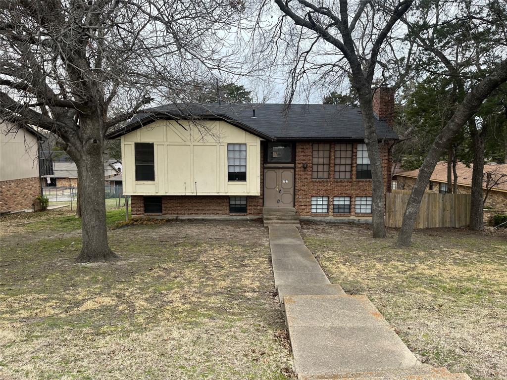707 W Red Bird Lane Property Photo