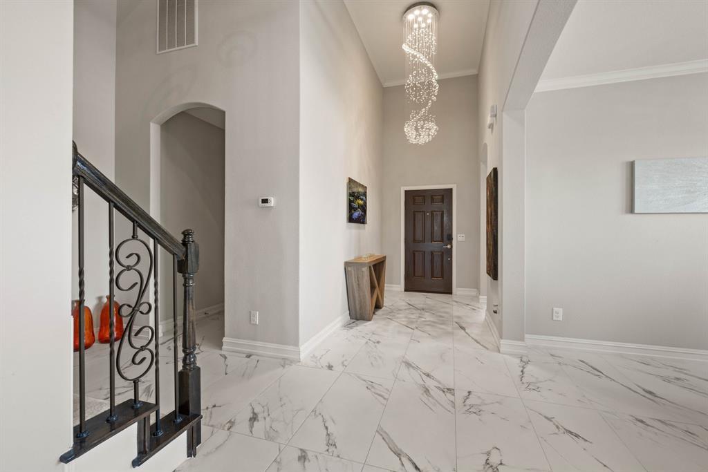 4933 Meadow Falls Drive Property Photo