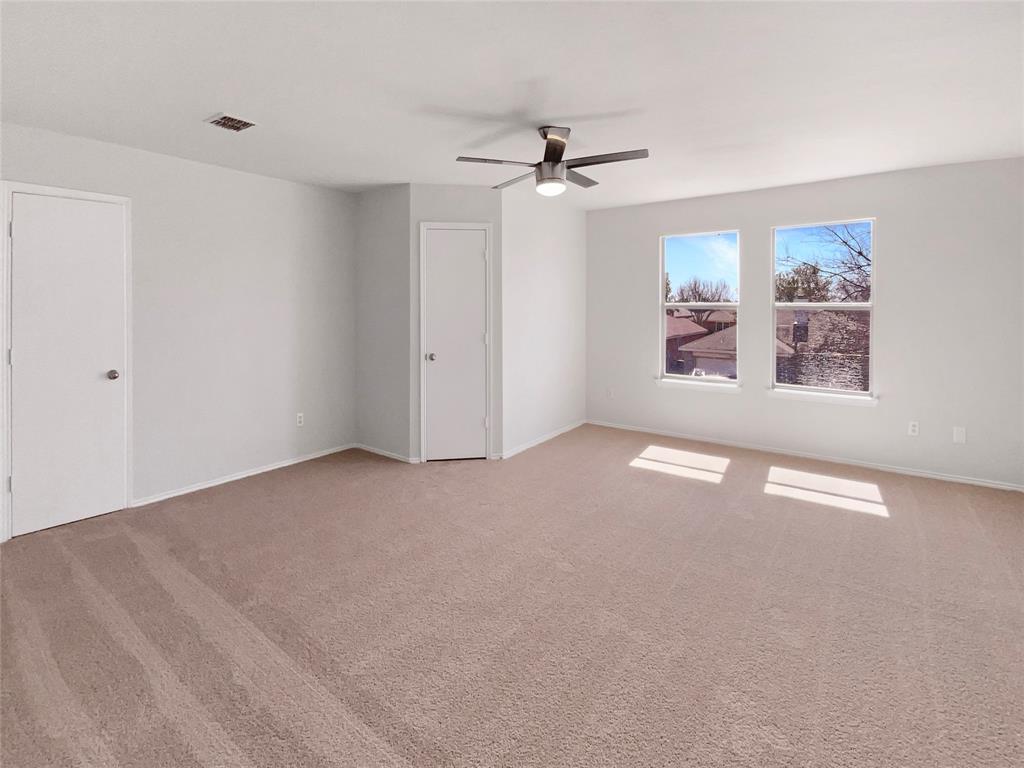 2466 Meadowgate Lane Property Photo 13