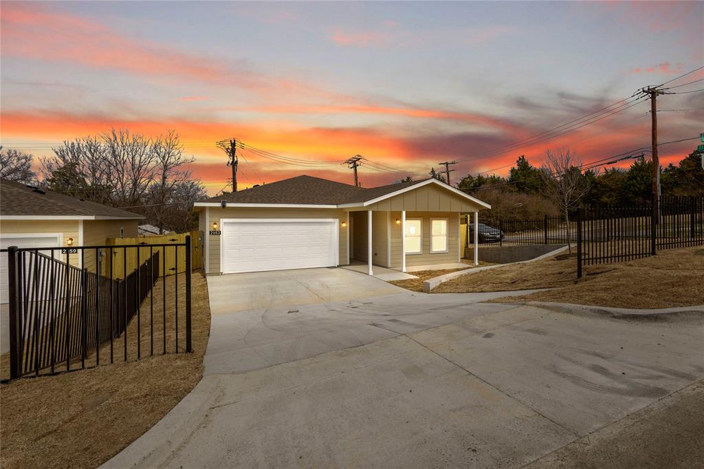 2963 Simpson Stuart Road Property Photo