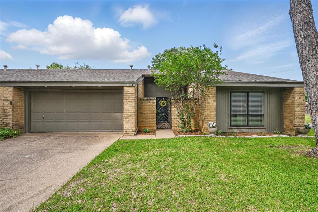 1804 Sunnyvale Road Property Photo