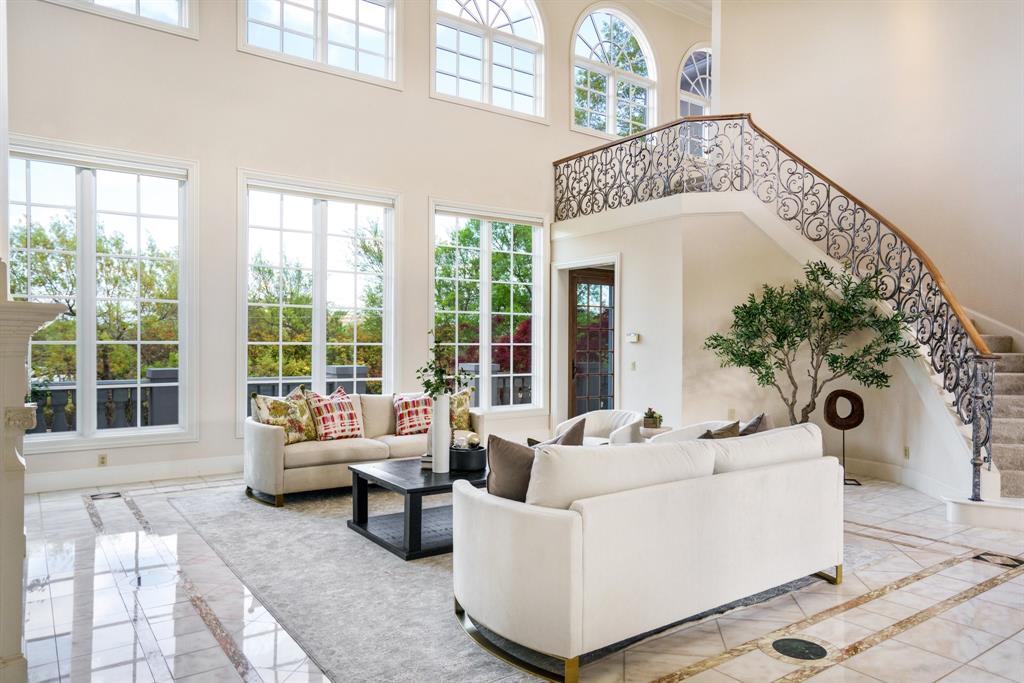 14809 Hampton Court Property Photo 5