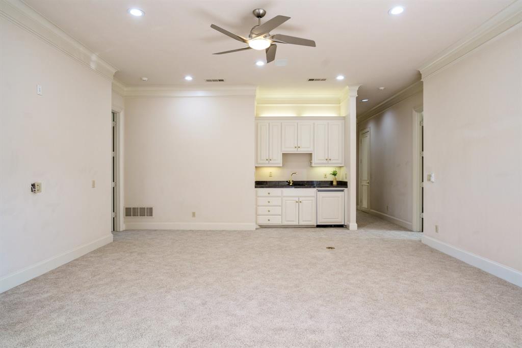14809 Hampton Court Property Photo 26