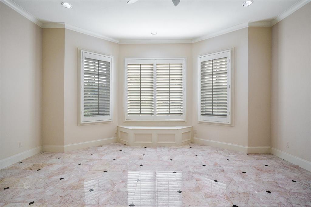 14809 Hampton Court Property Photo 32