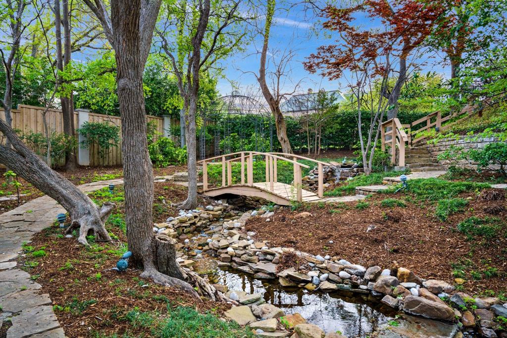 14809 Hampton Court Property Photo 36