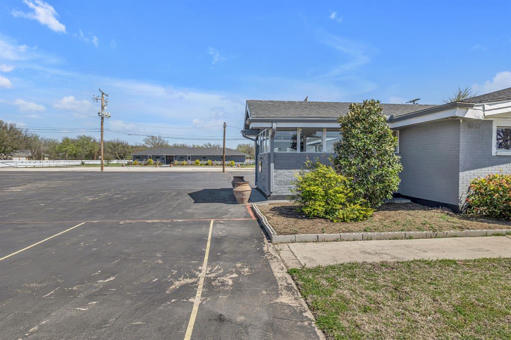 6251 Wichita Street Property Photo 4