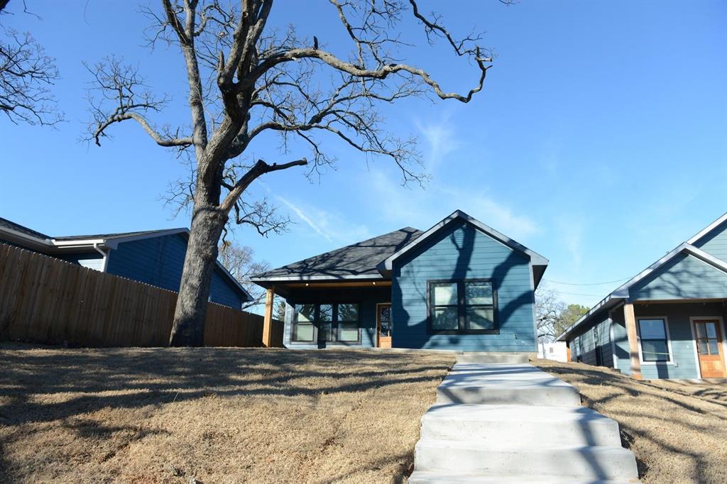 713 E Texas Street Property Photo