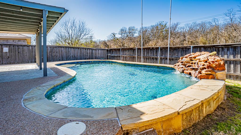 4822 Sapphire Lane Property Photo