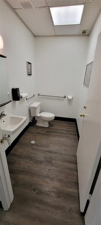 1638 W Irving Boulevard Property Photo 10