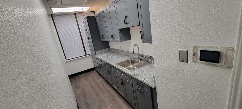 1638 W Irving Boulevard Property Photo 12