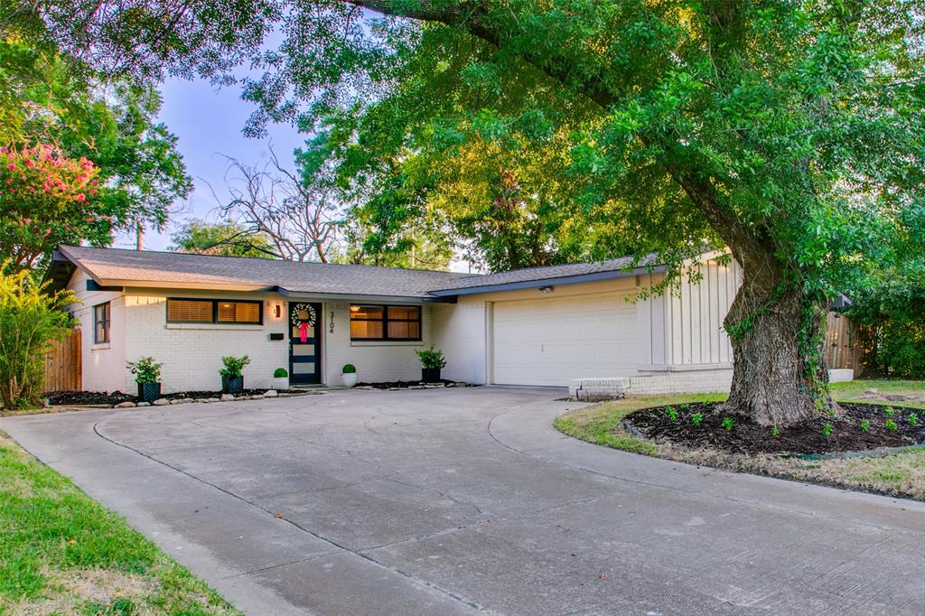 3104 Longbow Court Property Photo