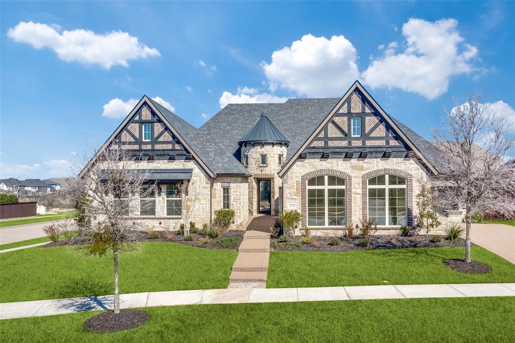 4400 Honeyvine Lane Property Photo