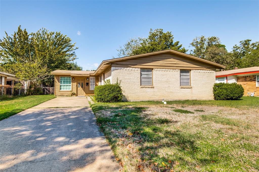 2445 Cambridge Drive Property Photo