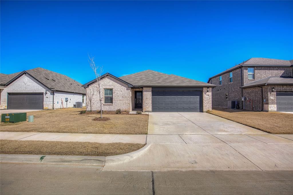 220 Arcane Street Property Photo