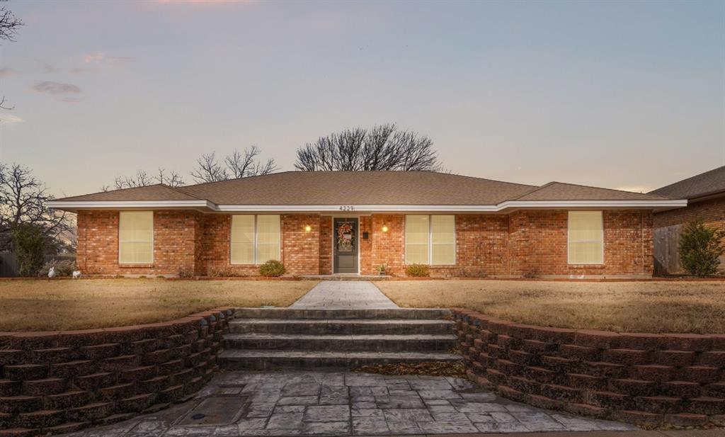 4229 Toledo Avenue Property Photo