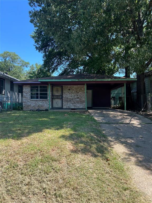 2306 Darien Street Property Photo 1