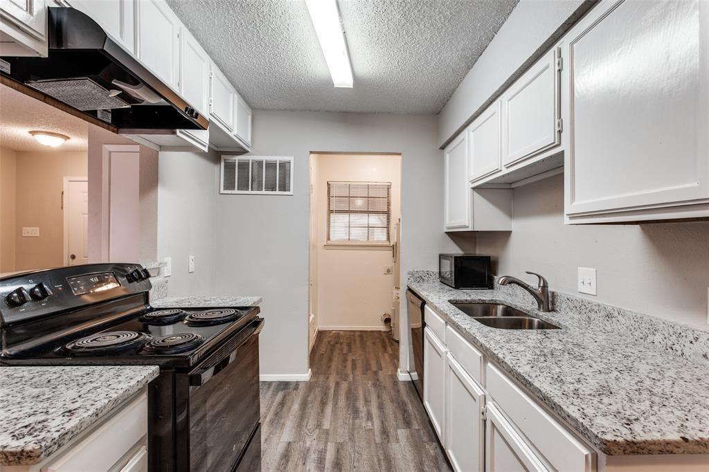 202 East Place Property Photo
