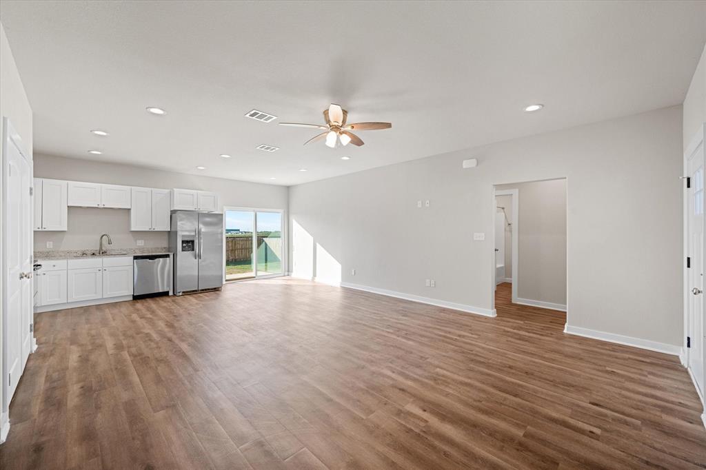 3833 Skylane Avenue Property Photo