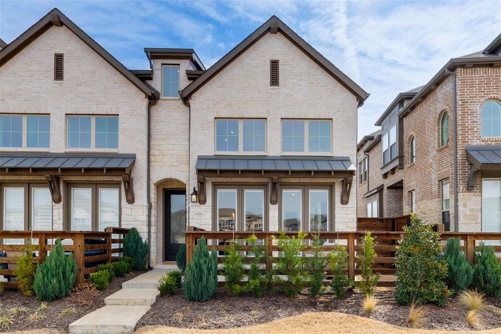 Johnson Real Estate Listings Main Image
