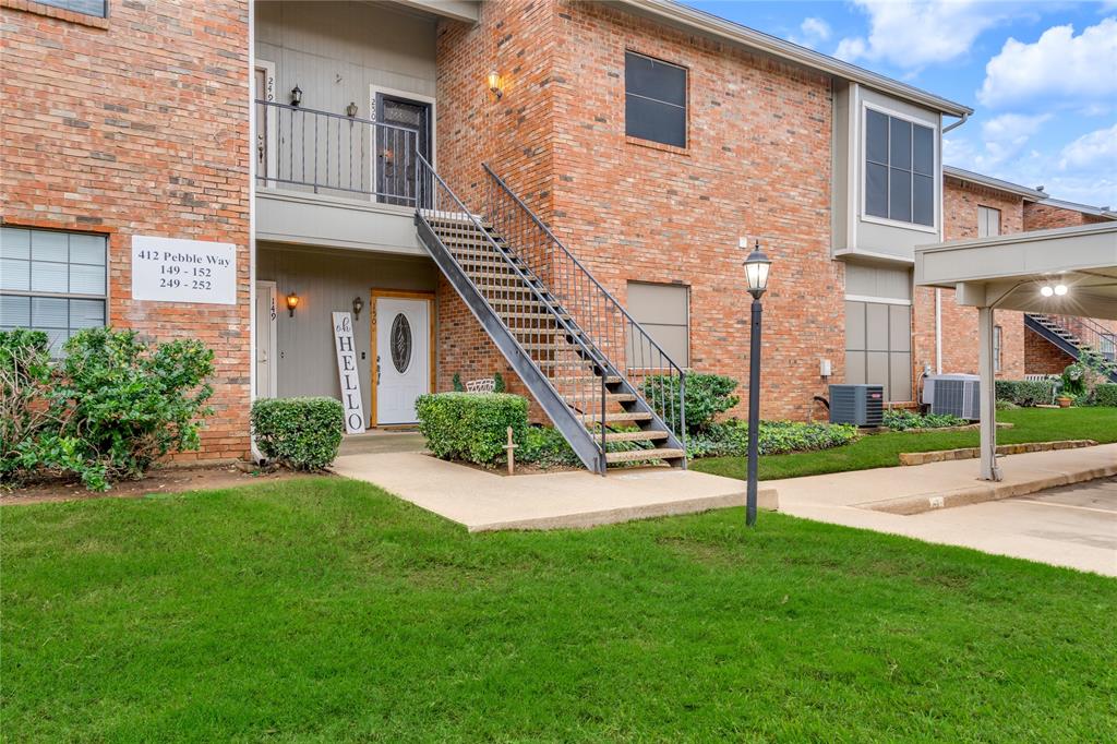 412 Pebble Way Property Photo