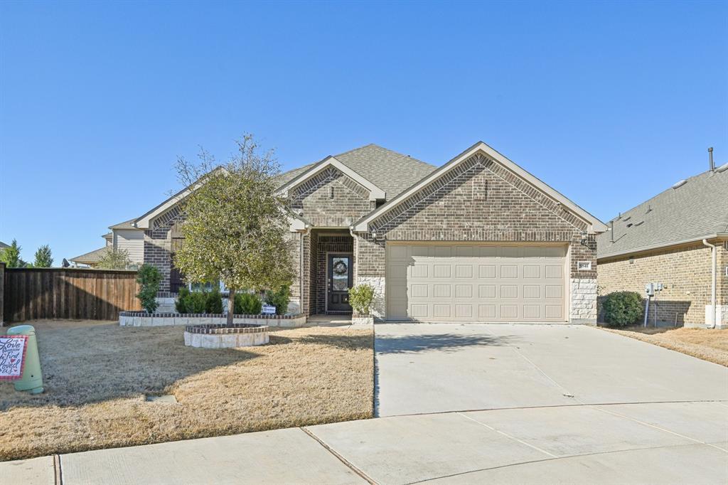 5841 Brightfield Road Property Photo