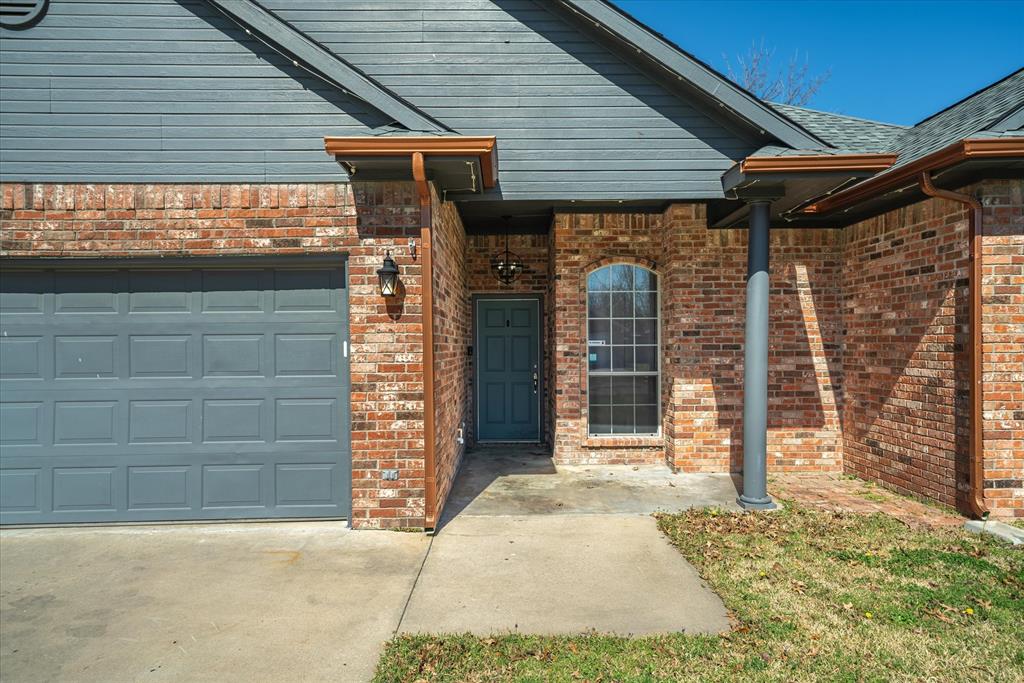 107 Stonebriar Way Property Photo
