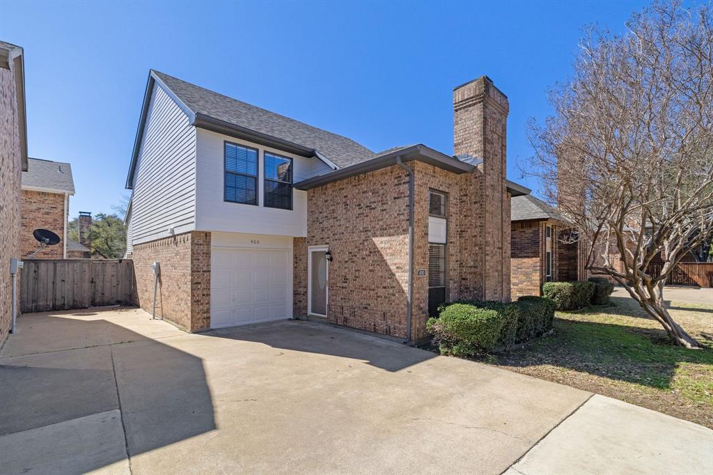 400 Saddle Rock Court Property Photo