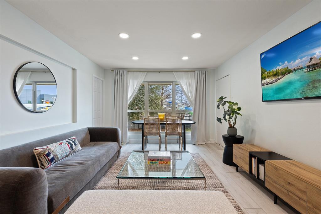11122 Valleydale Property Photo