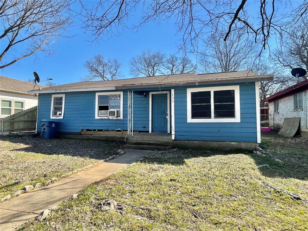 426 E Day Street Property Photo