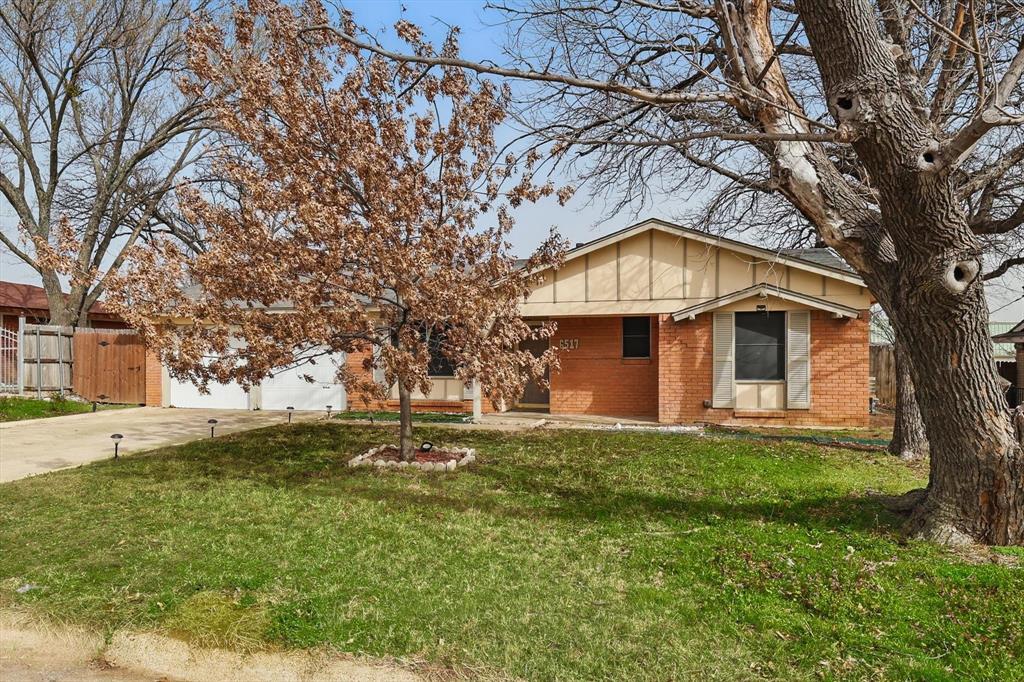 6517 Ellis Road Property Photo