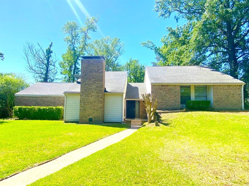 516 Southgate Drive Property Photo