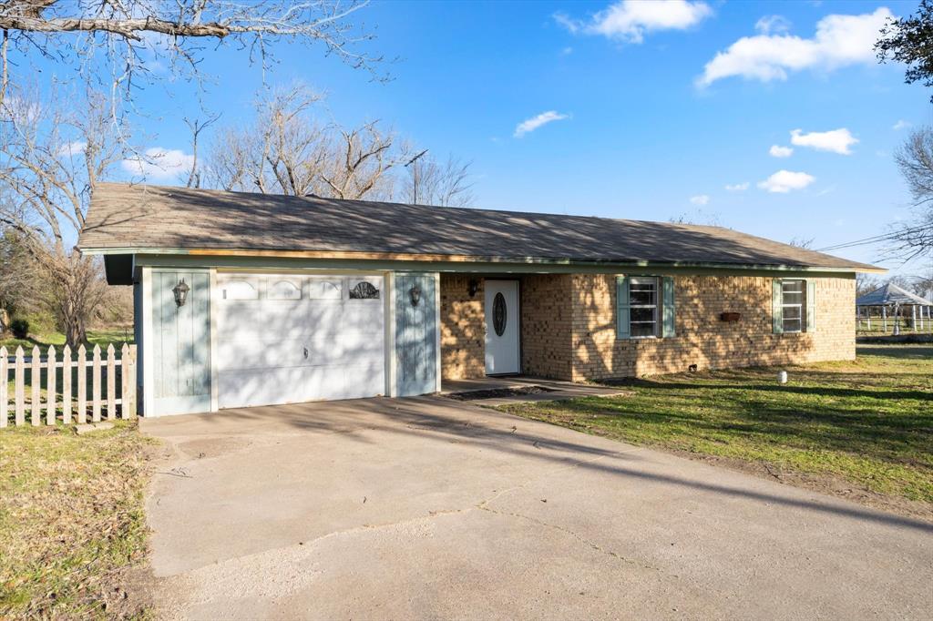 335 Fm 316 Property Photo