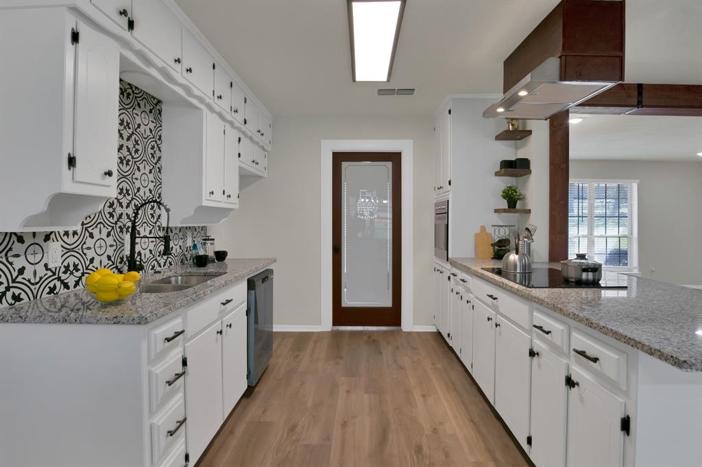 2016 Tarver Road Property Photo
