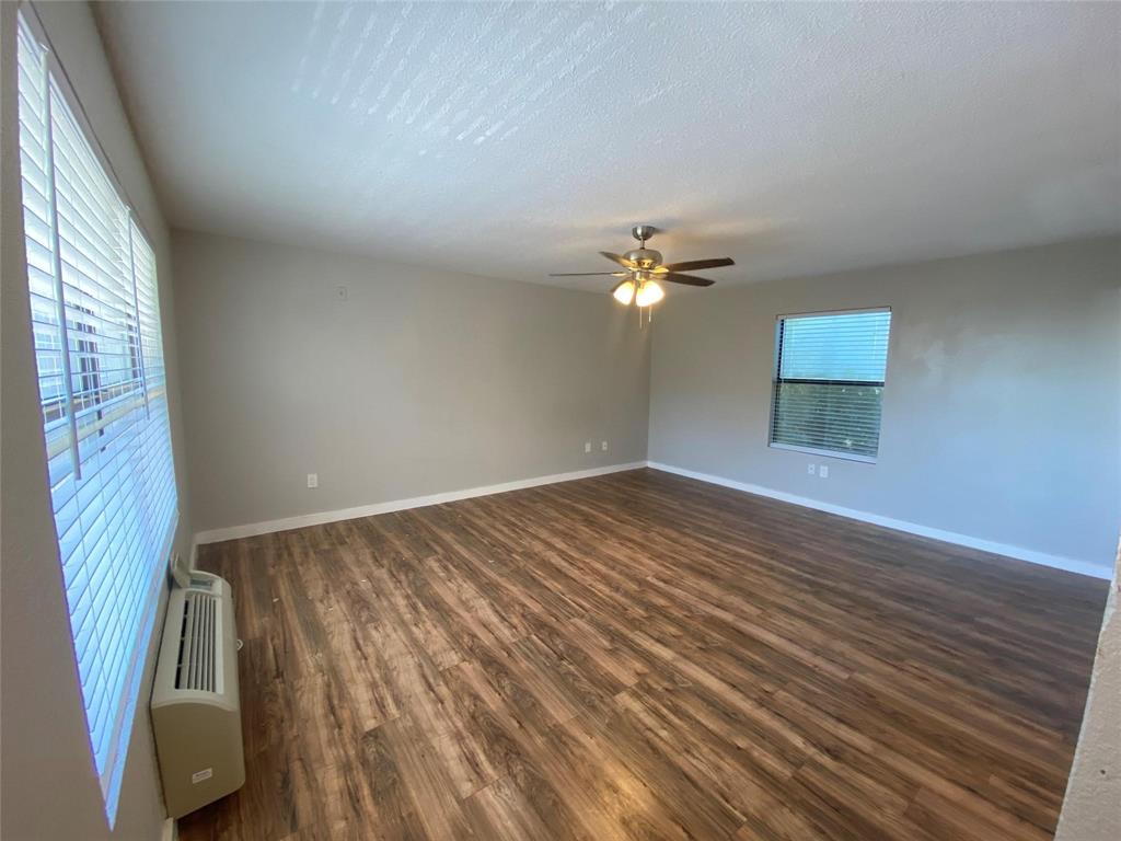 701 W Sycamore Street Property Photo