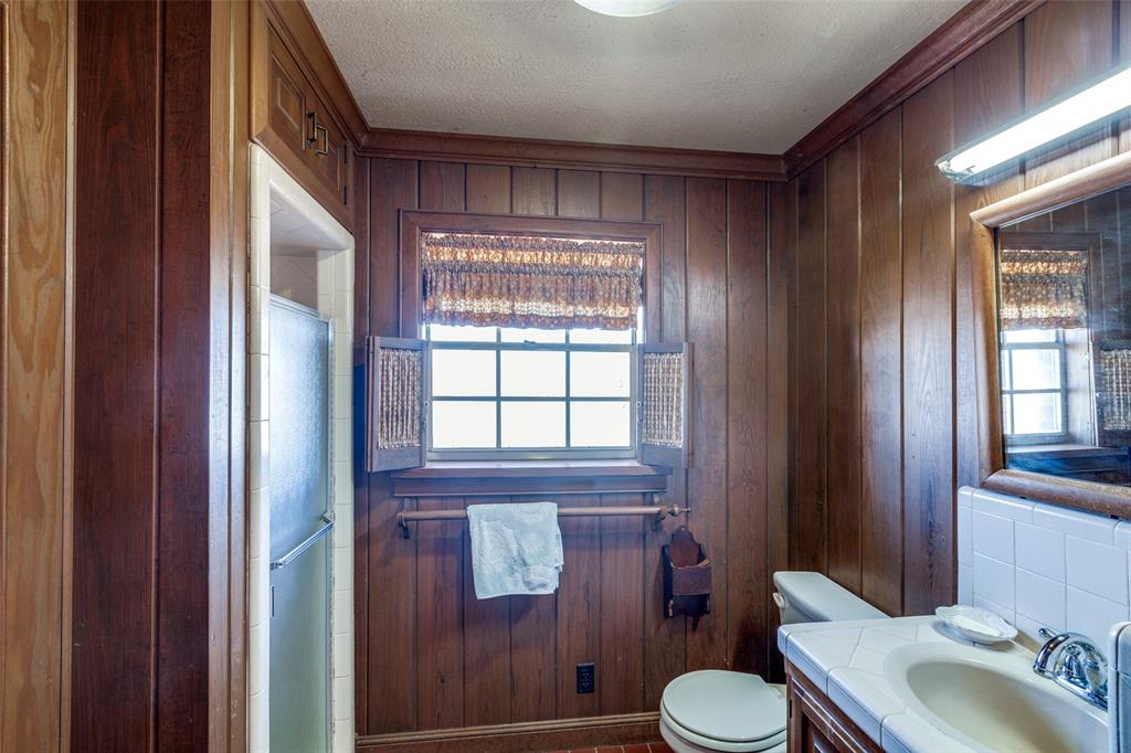 4246 Shore Front Court Property Photo 16