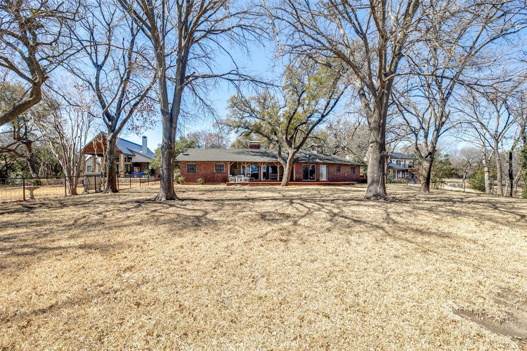 4246 Shore Front Court Property Photo 23
