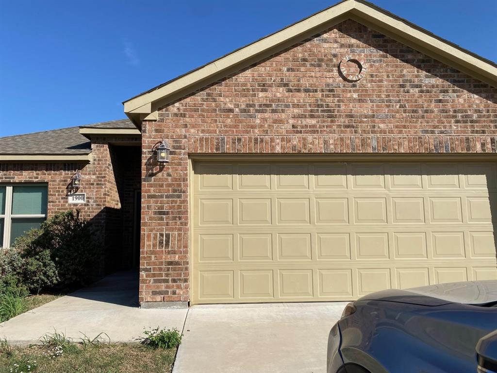 1900 Carrington Drive Property Photo