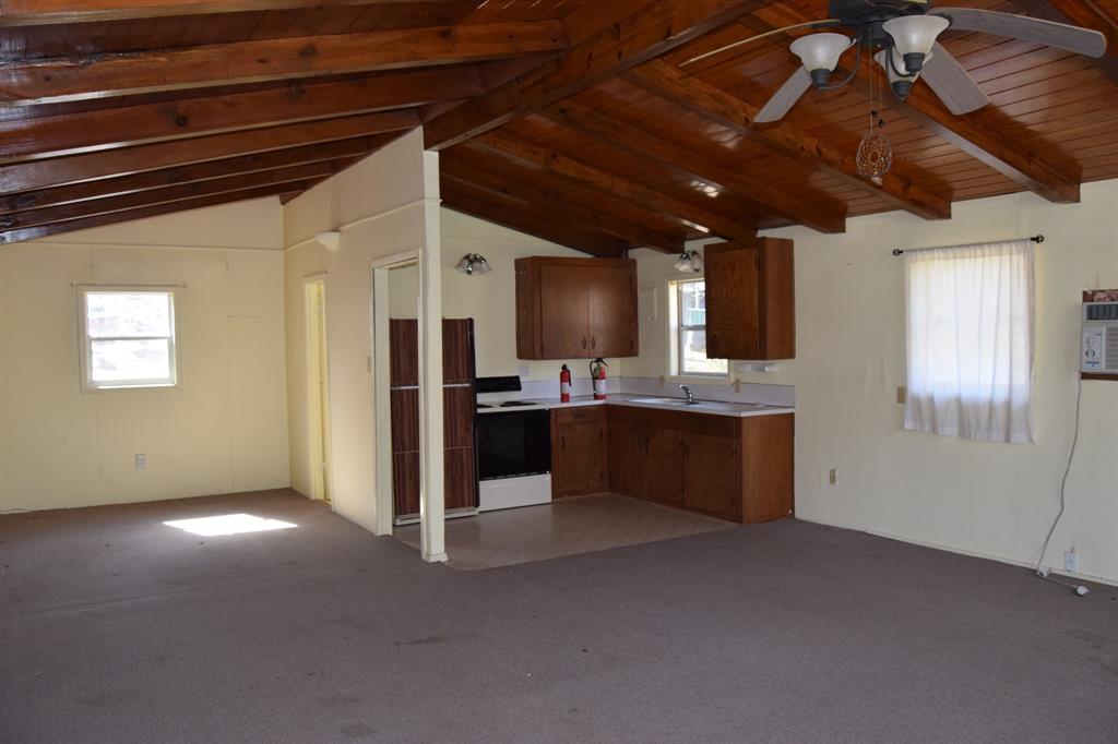 202 Golden Slipper Road Property Photo 3