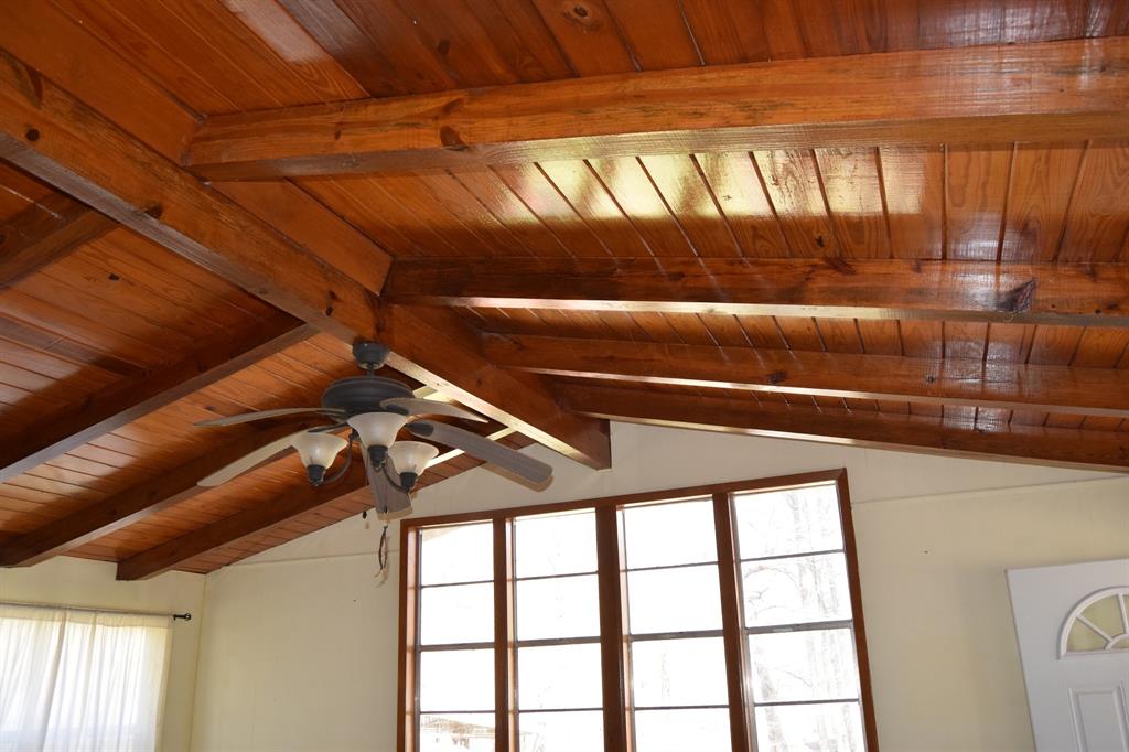 202 Golden Slipper Road Property Photo 4