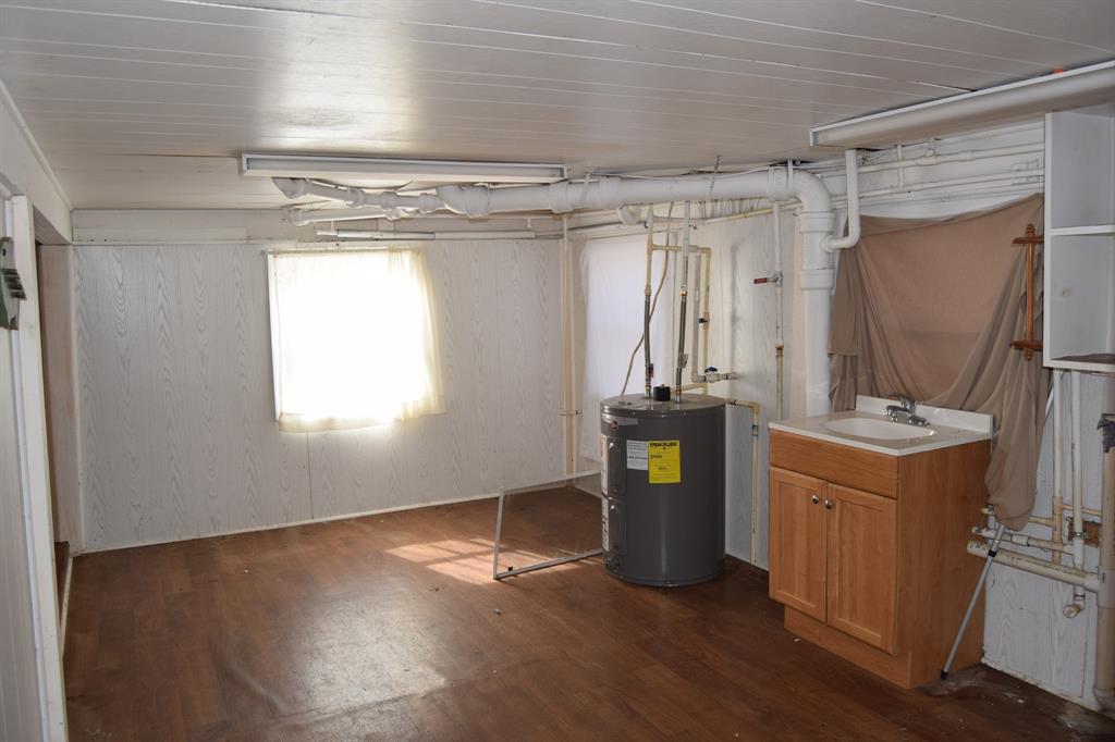 202 Golden Slipper Road Property Photo 6