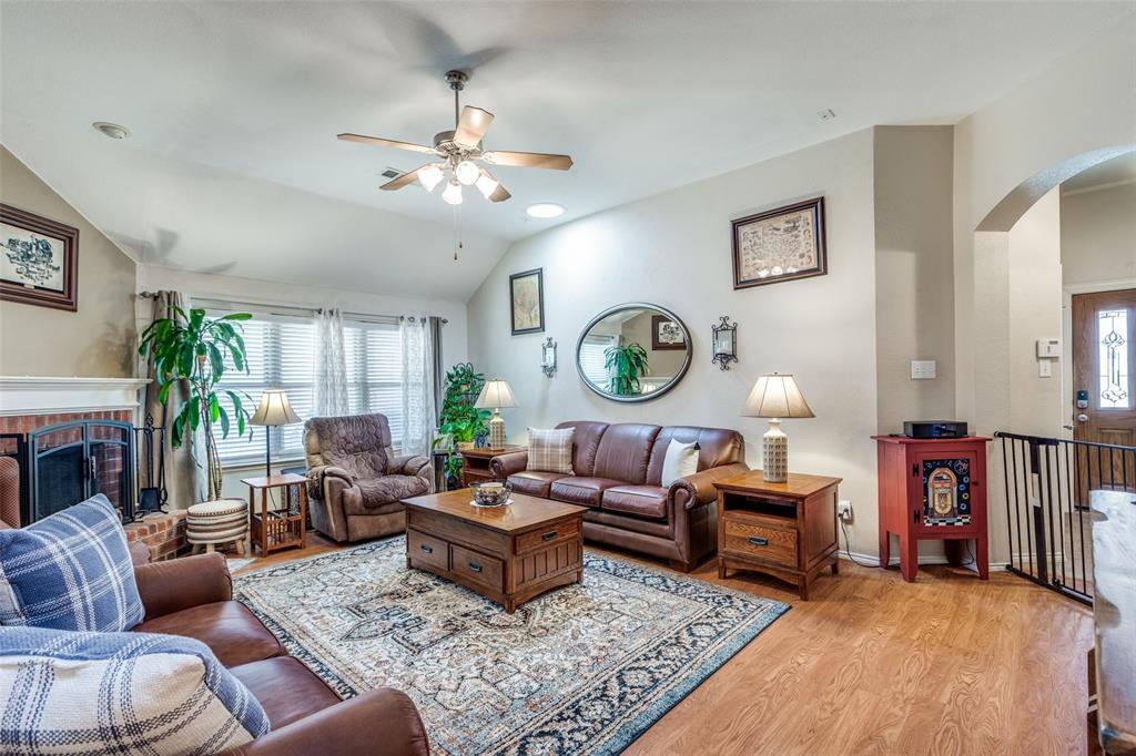 401 Cypress Hill Drive Property Photo 4