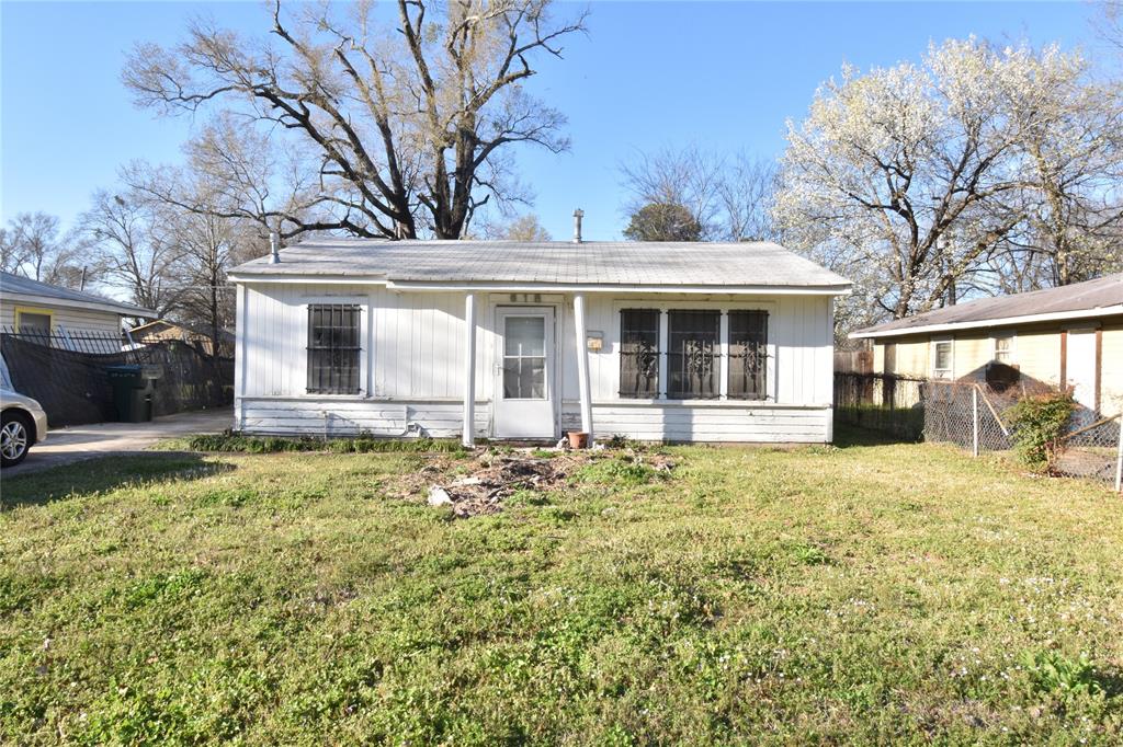 618 W 67th Street Property Photo