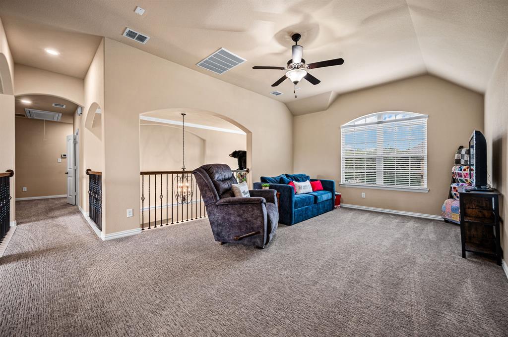 8914 Waters Lane Property Photo 16