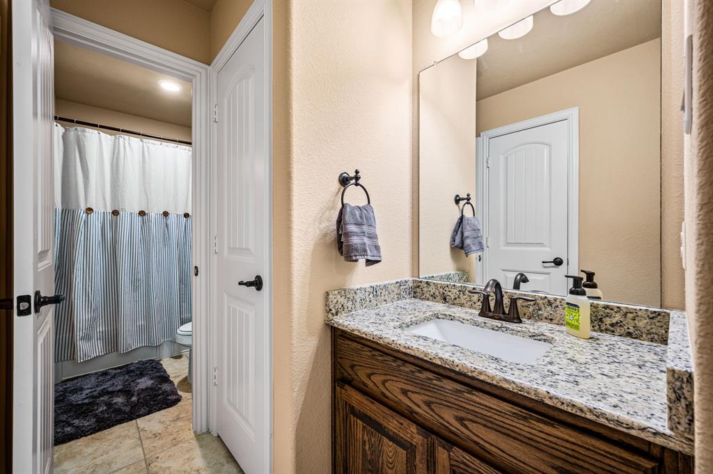 8914 Waters Lane Property Photo 19