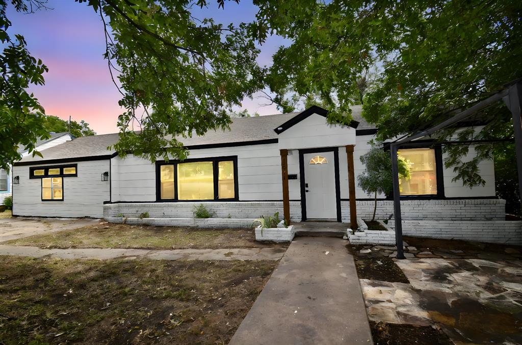 1511 S High Street Property Photo 1