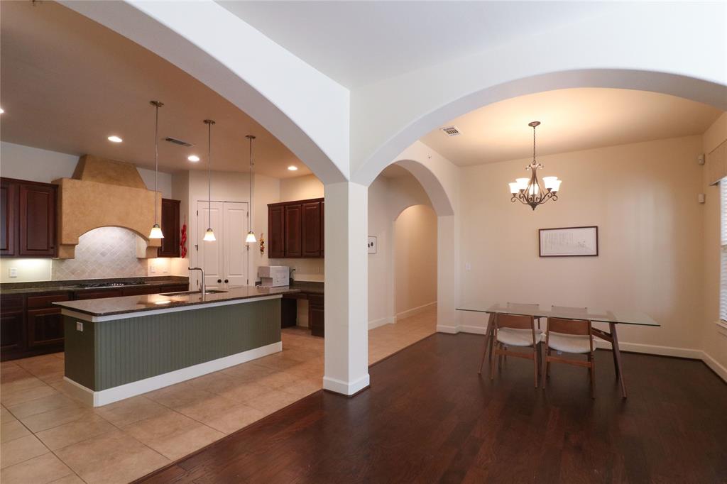 555 Via Amalfi Property Photo